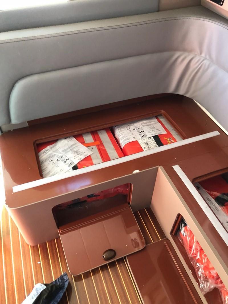 cantieri di livorno Space 36 fly