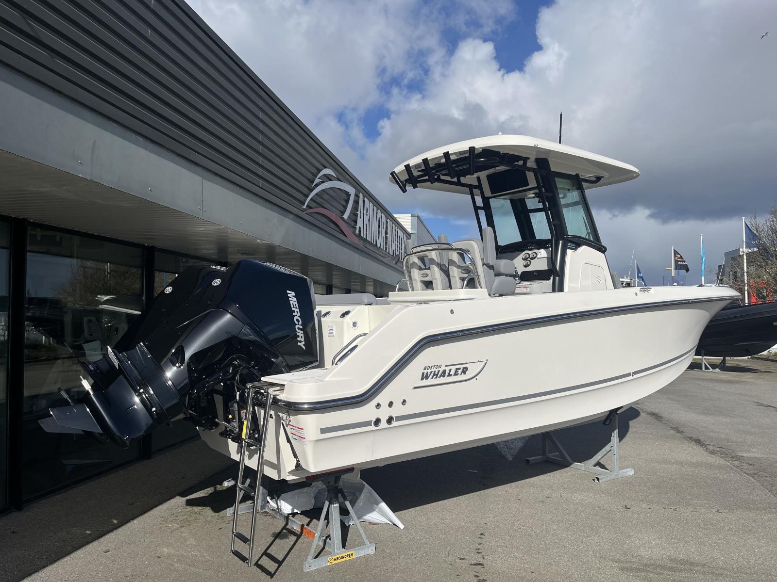 boston whaler 250 outrage