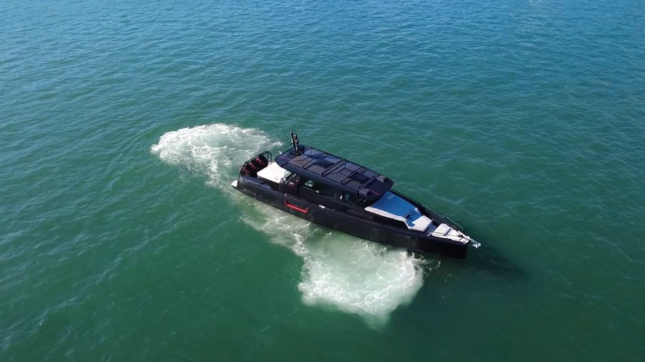 brabus marine Shadow 1200 xc cross cabin