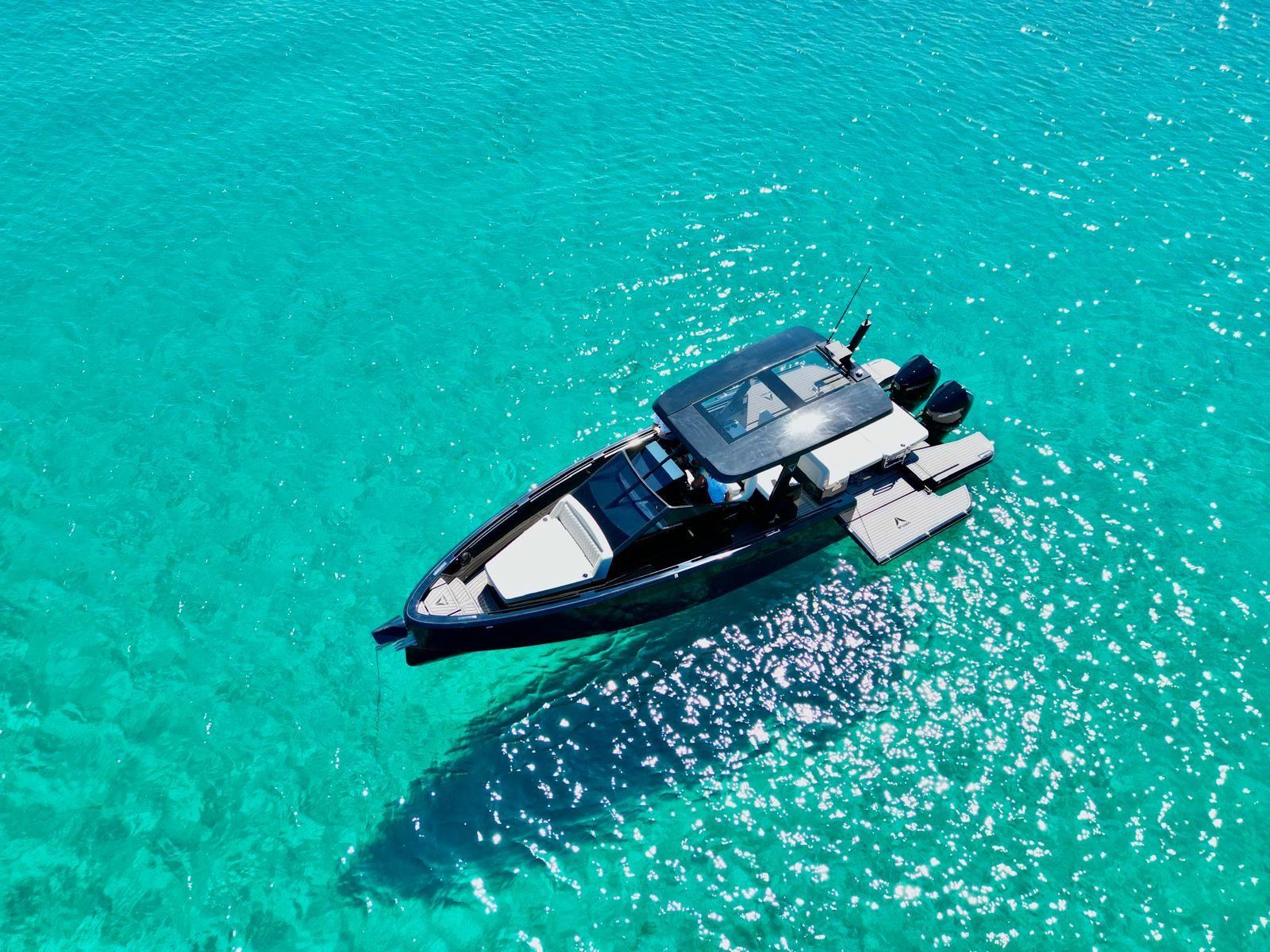 virtue yachts V10 top