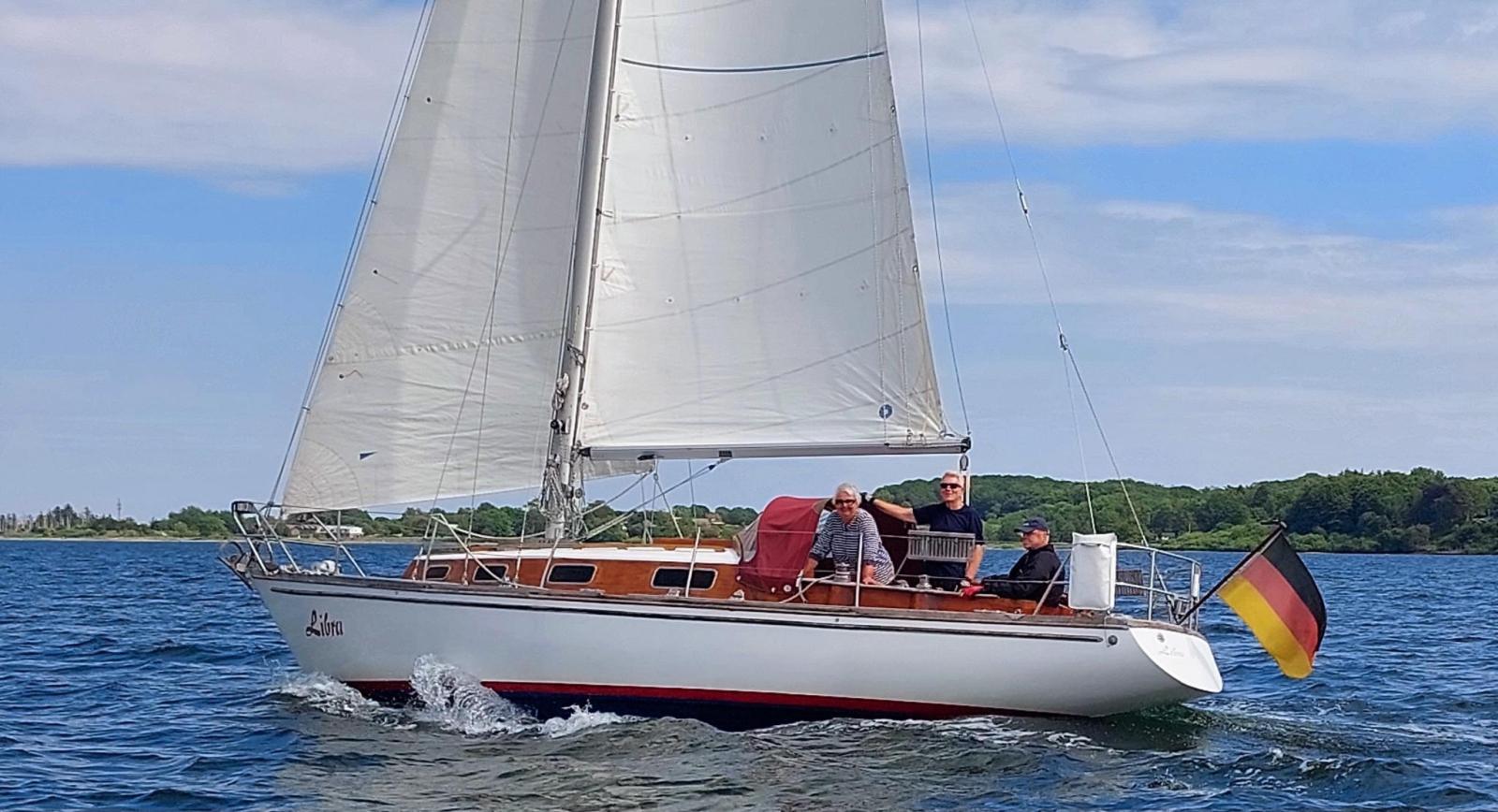 hallberg rassy Mistral 33