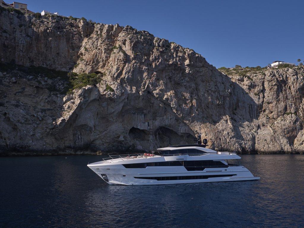 astondoa 110 century