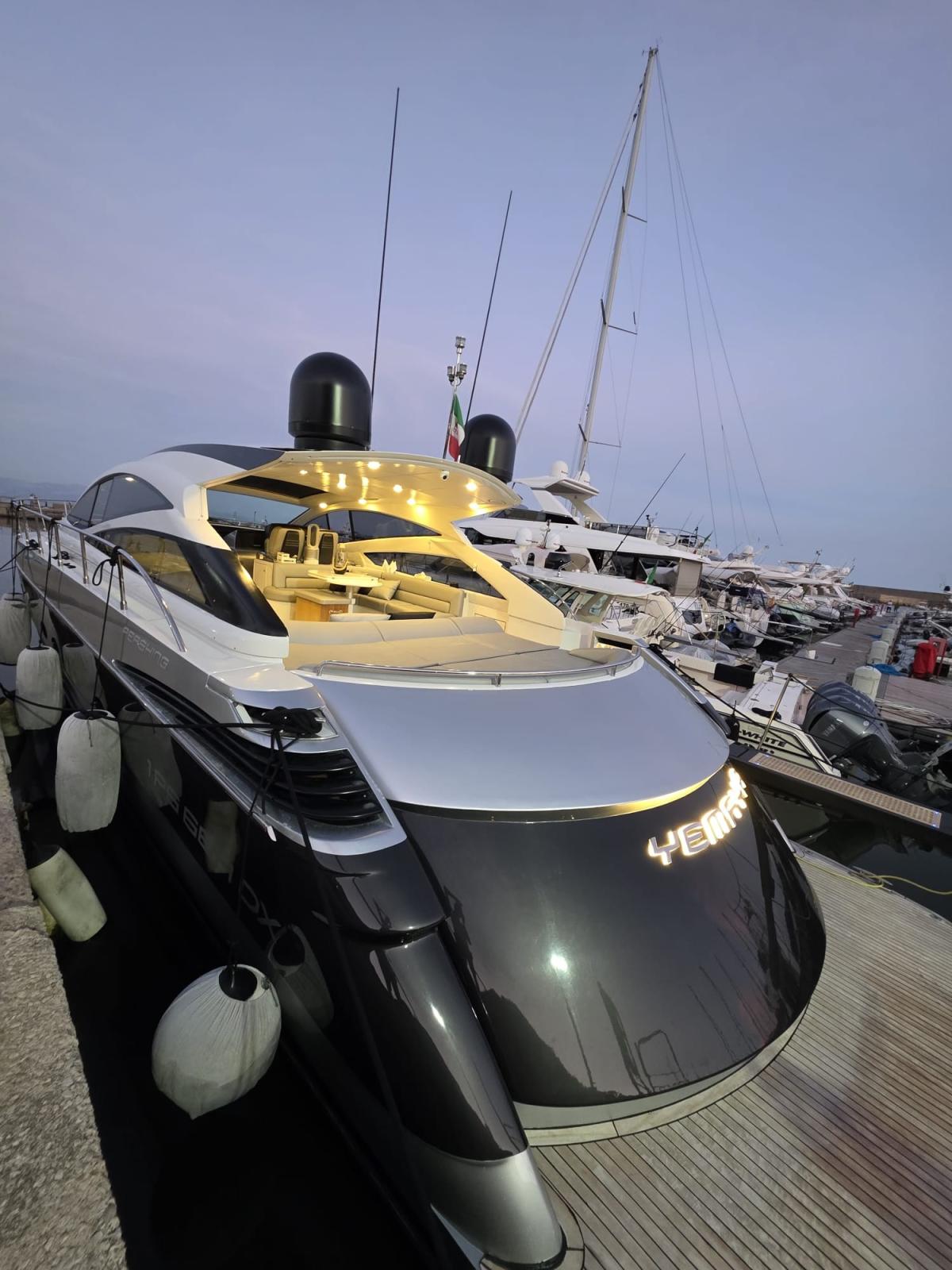 pershing 56'