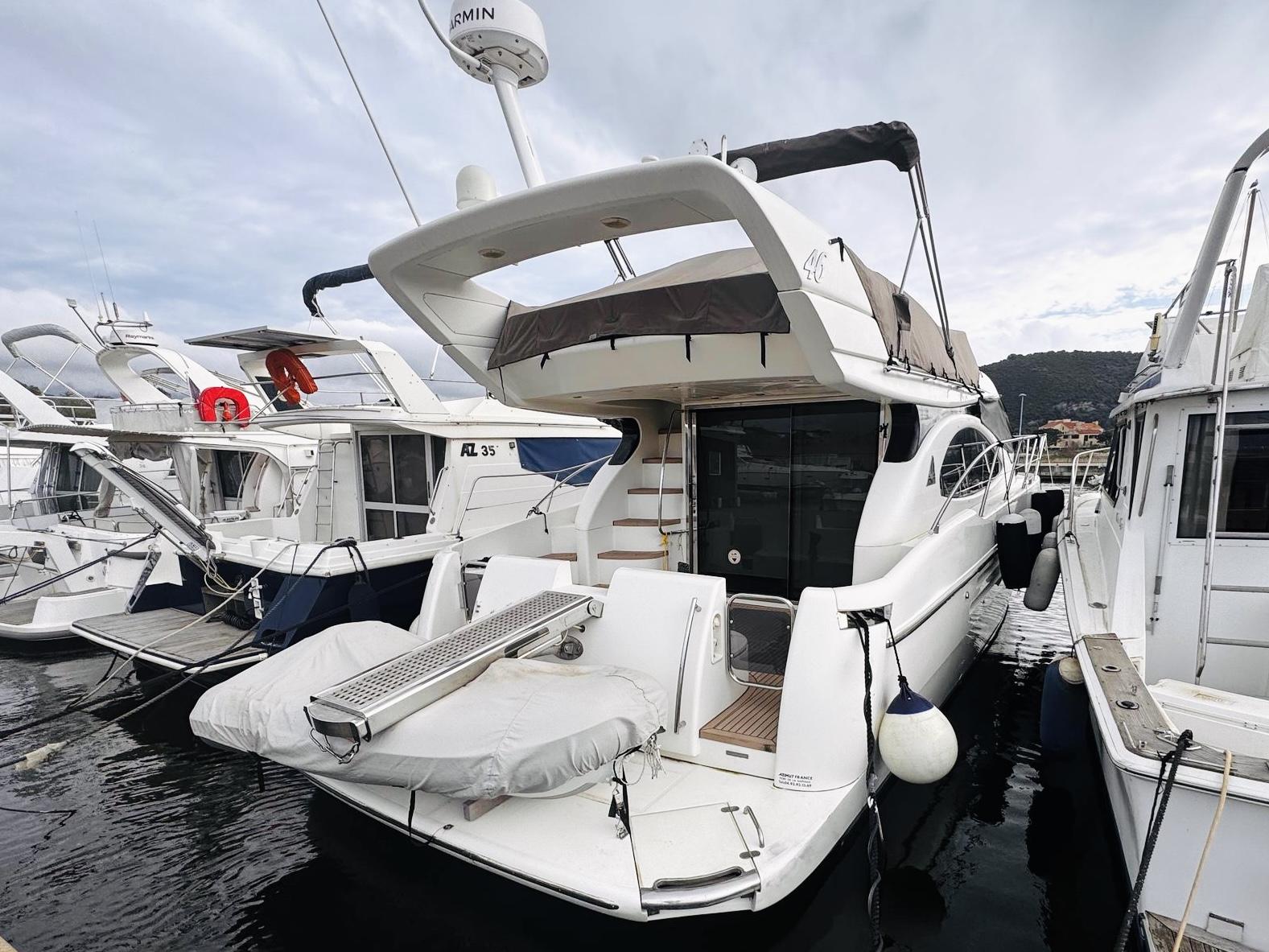 azimut 46