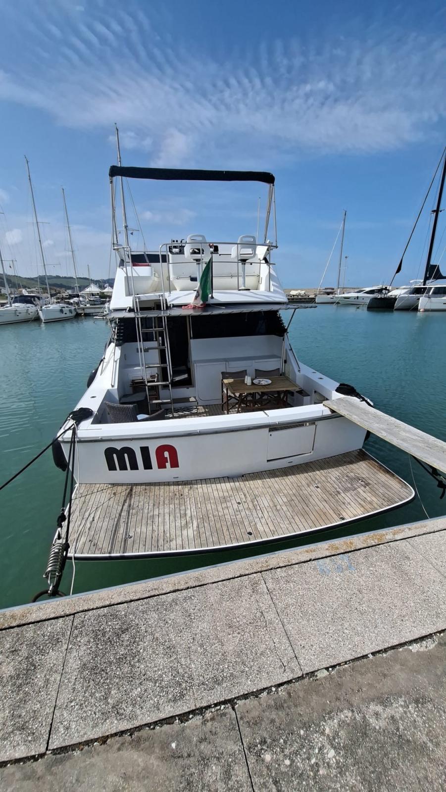 uniesse marine 42 fly