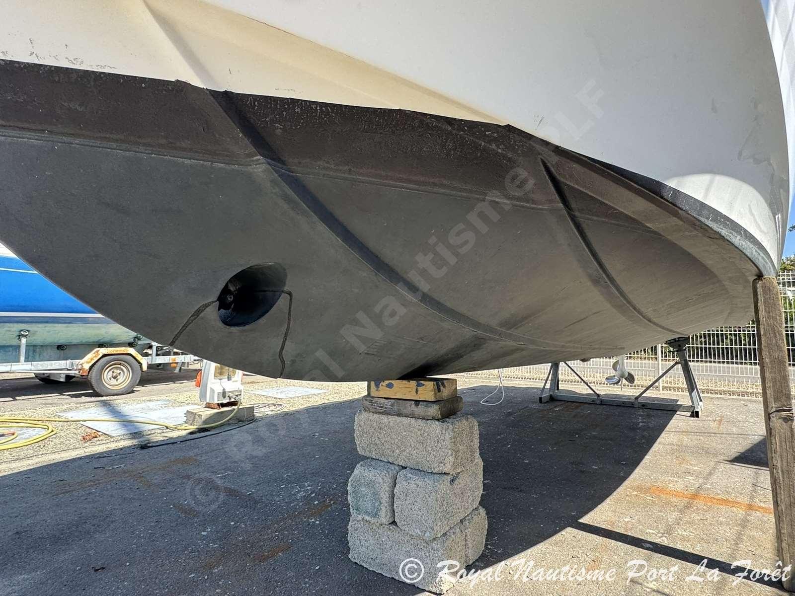 beneteau Antares 8 ob