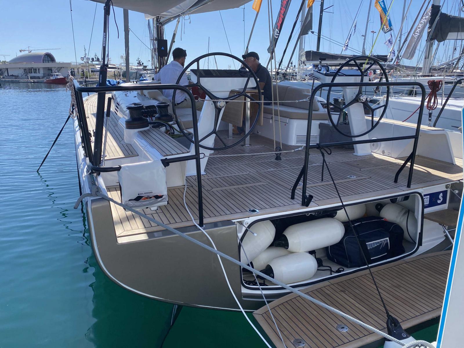 beneteau First 44