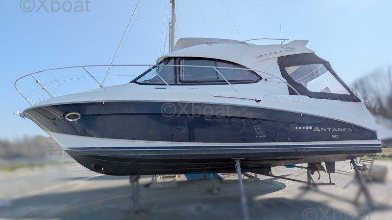 beneteau Antares 30 fly
