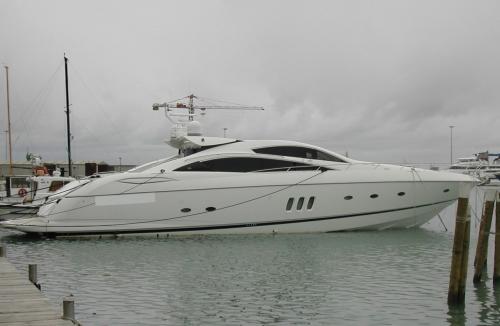 Sunseeker predator 82