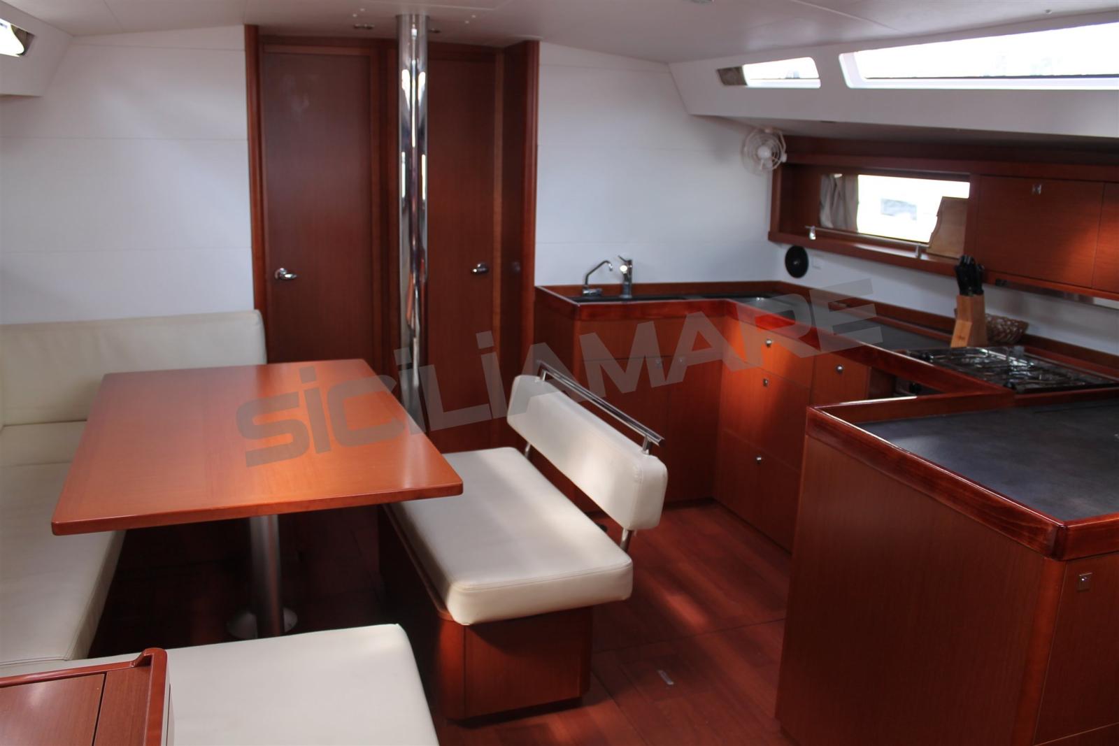 beneteau Oceanis 48