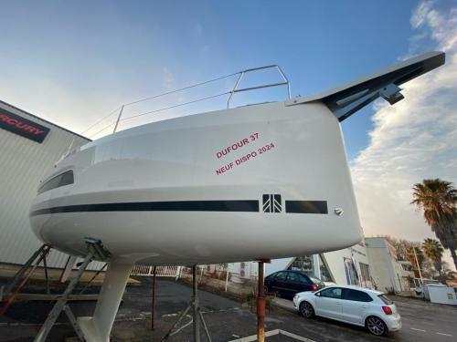 Dufour dufour 37 new modele expo place de port a saisir