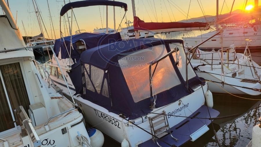 bertram Bertram 28 fly