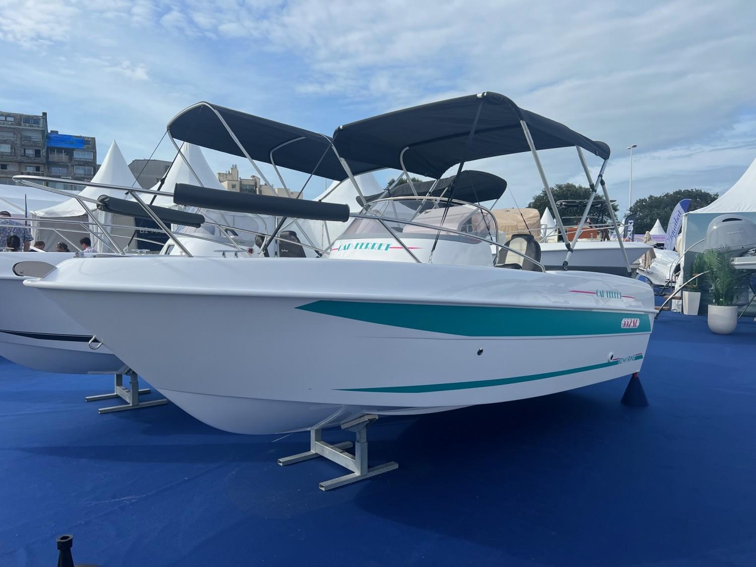 b2 marine Cap ferret 552 sun deck