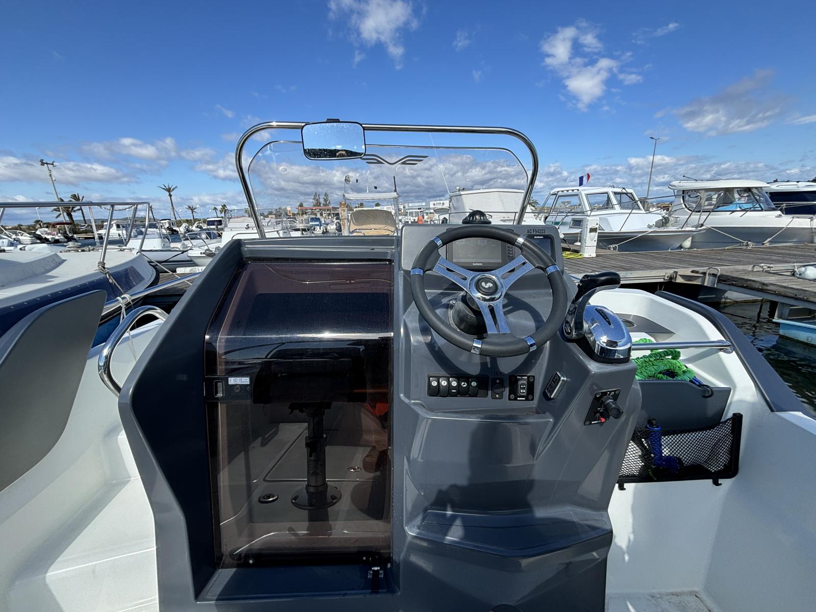 beneteau FLYER 6.6 SUNDECK