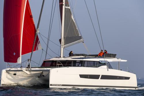 Fountaine pajot aura 51