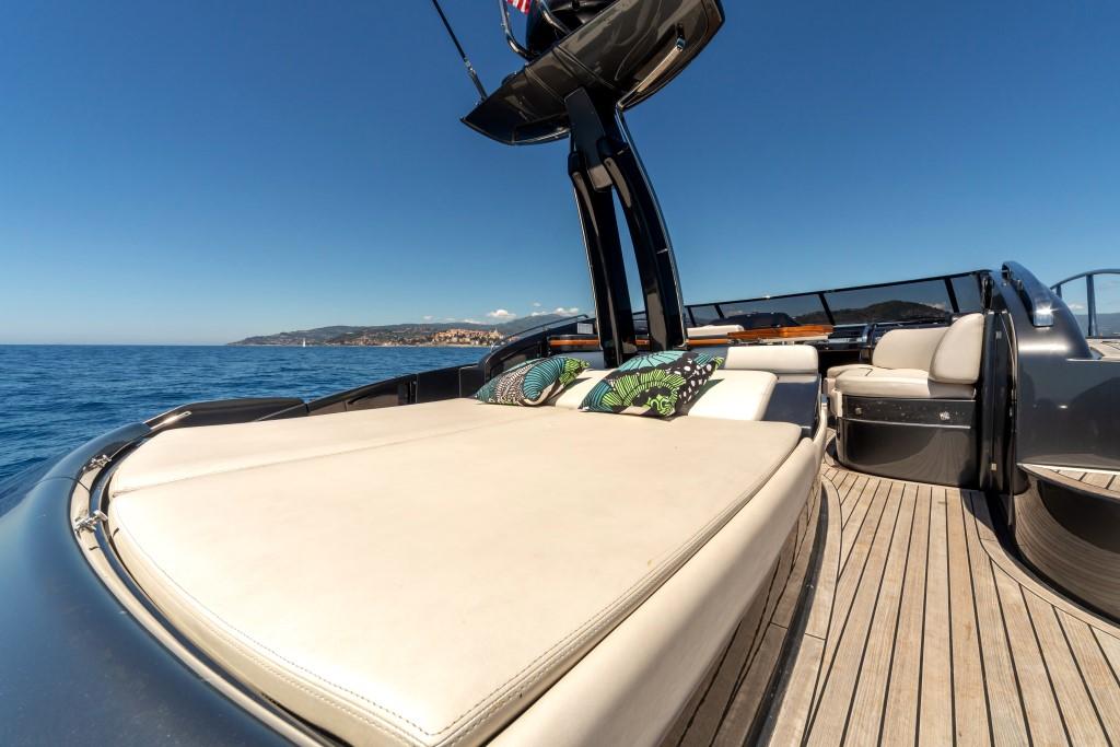 riva Rivale 52