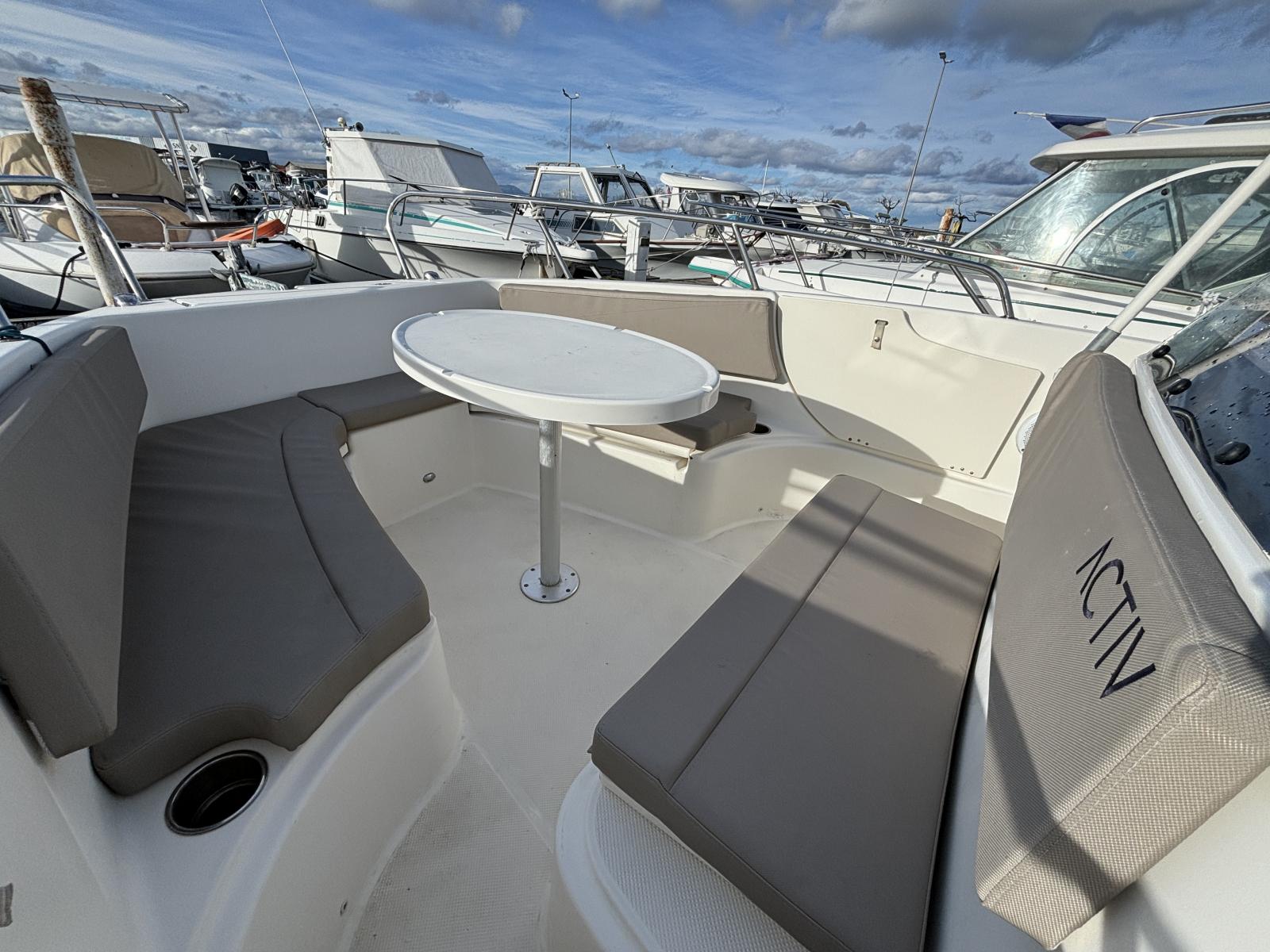 quicksilver Activ 755 Open