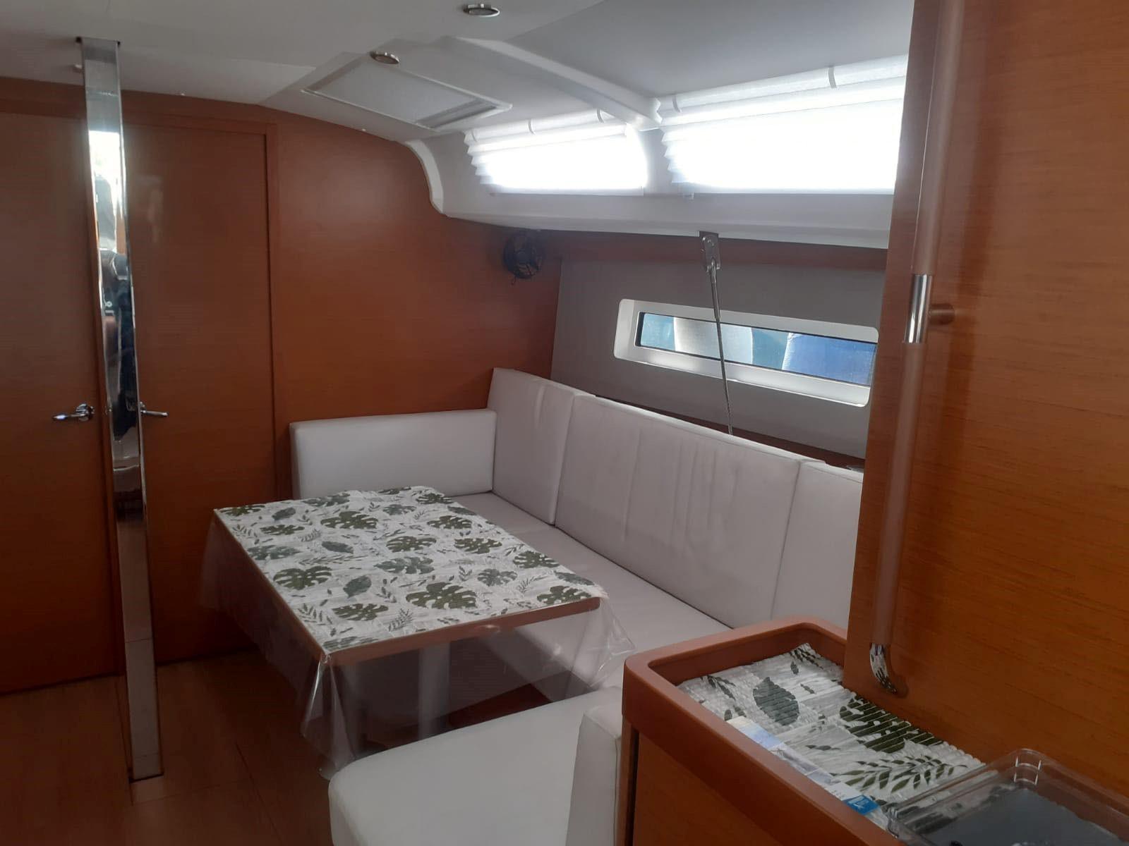 jeanneau Sun Odyssey 440