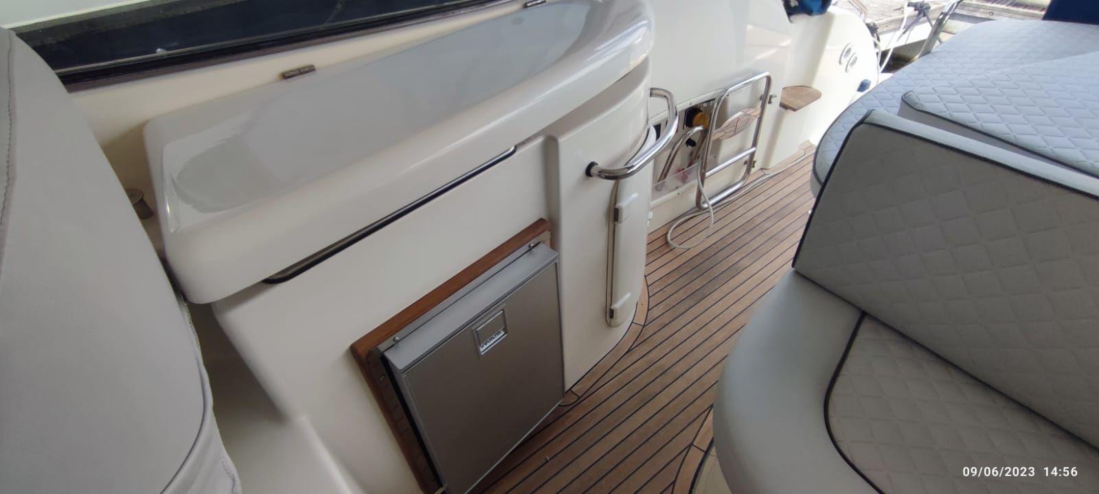 bavaria yachts 37
