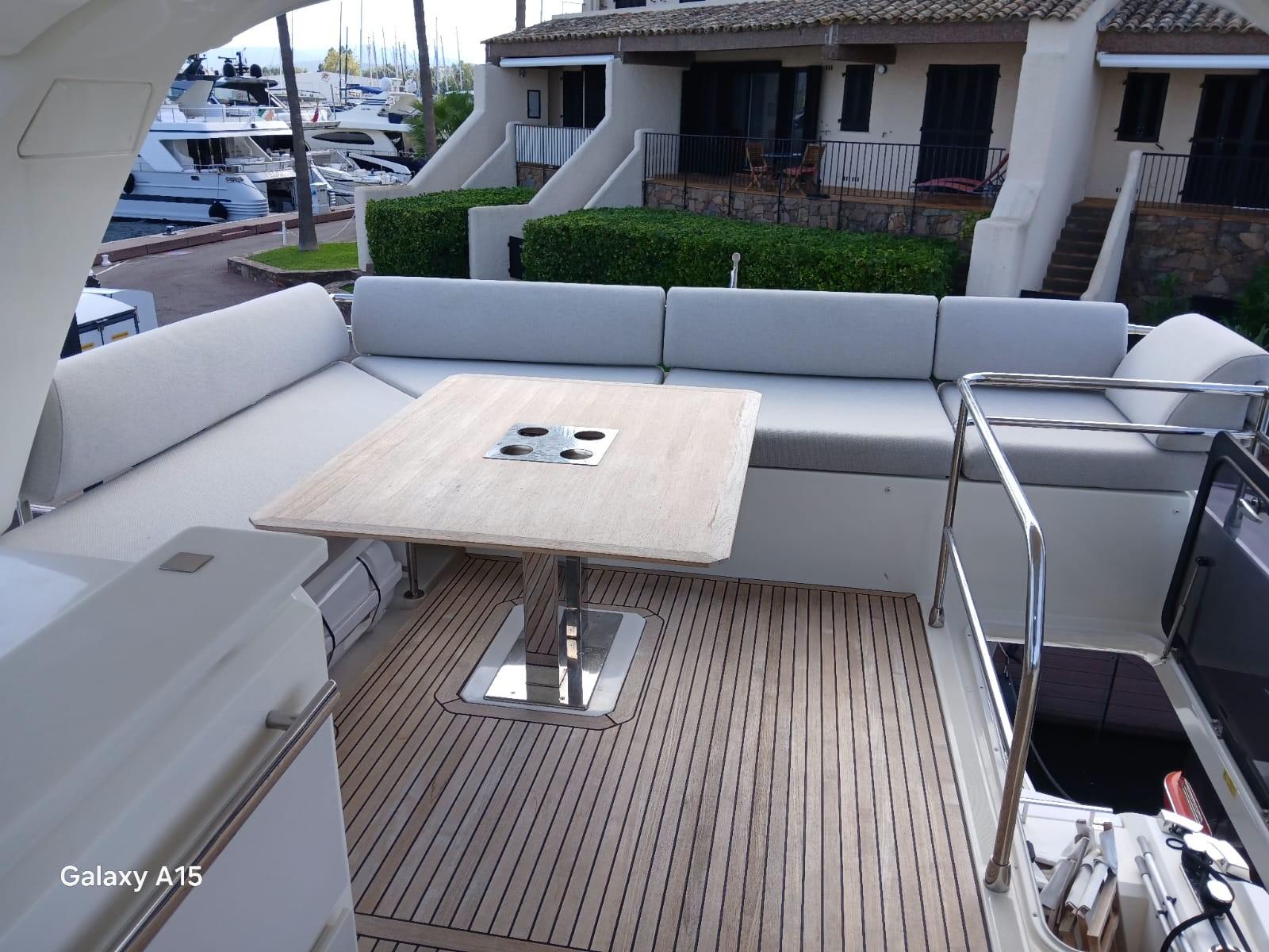 prestige yacht prestige 630