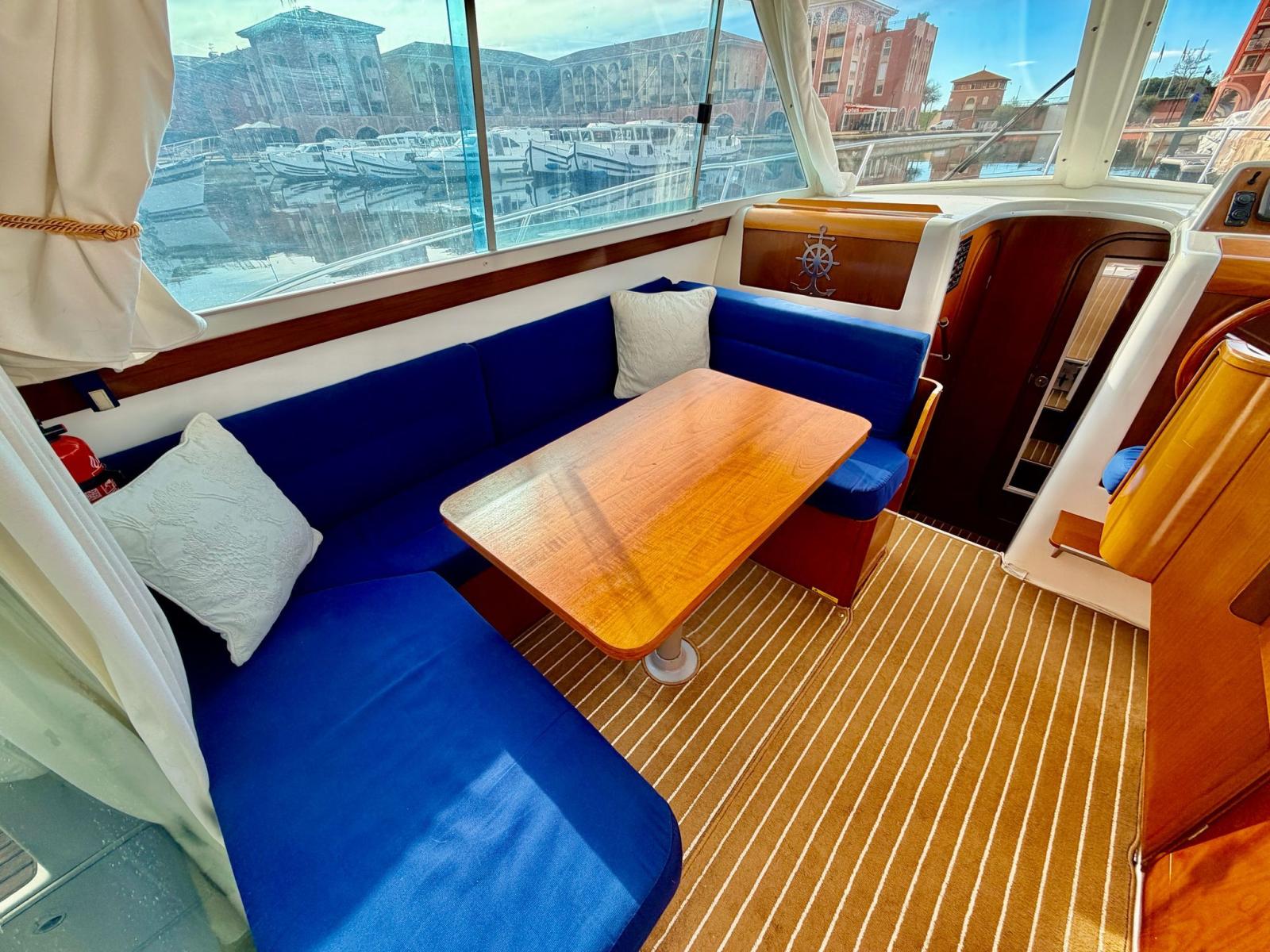 benetau Antares Serie 9