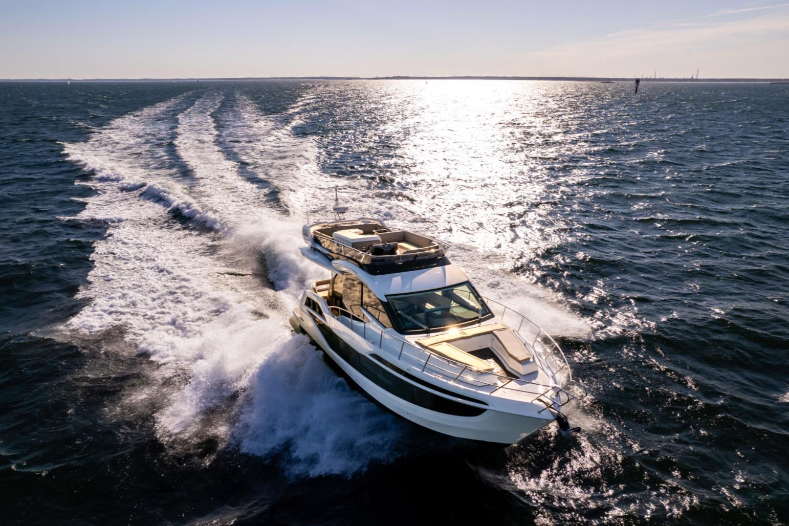 galeon yacht 480 Fly